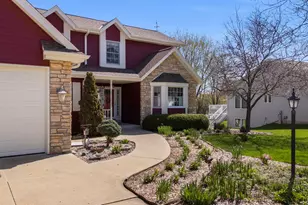 861 Summer Creek Rd, Oconomowoc, WI 53066 - Photo 5