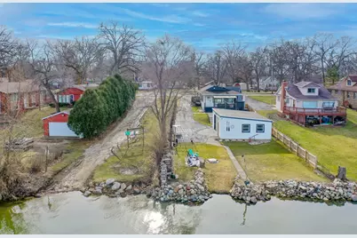 2225  Lakeshore Dr, Racine, WI 53139 - Photo 33