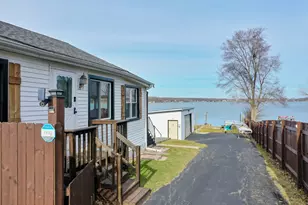 2225 Lakeshore Dr, Racine, WI 53139 - Photo 31