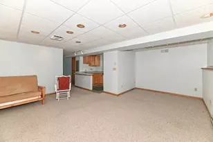 917 Howard St, Waukesha, WI 53188 - Photo 29