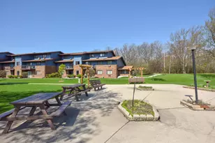 3935 S 84th St, Greenfield, WI 53228 - Photo 17