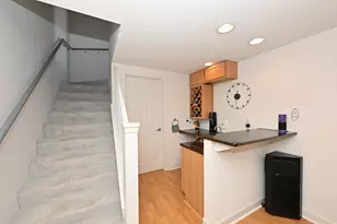 4870 S Waterview Ct, Greenfield, WI 53220 - Photo 29