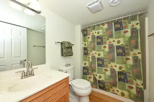 4870 S Waterview Ct, Greenfield, WI 53220 - Photo 33