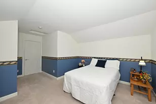4870 S Waterview Ct, Greenfield, WI 53220 - Photo 25