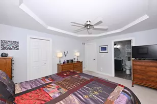 4870 S Waterview Ct, Greenfield, WI 53220 - Photo 19