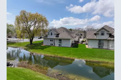 4870 S Waterview Ct, Greenfield, WI 53220 - Photo 39