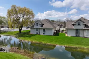 4870 S Waterview Ct, Greenfield, WI 53220 - Photo 39