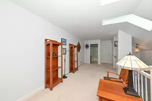 4870 S Waterview Ct, Greenfield, WI 53220 - Photo 21