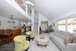 4870 S Waterview Ct, Greenfield, WI 53220 - Photo 7