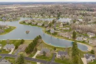 412 E Red Pine Cir, Dousman, WI 53118 - Photo 39