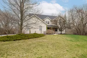 412 E Red Pine Cir, Dousman, WI 53118 - Photo 47
