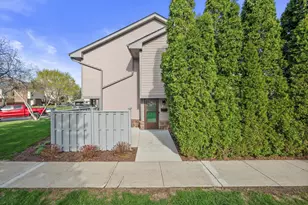 1460 28th Ct, Kenosha, WI 53140 - Photo 3