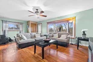 3716 Marquette St, Racine, WI 53402 - Photo 5