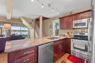 4175 N Island Ln, Cambridge, WI 53523 - Photo 15