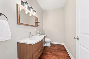 1920 N Farwell Ave, Milwaukee, WI 53202 - Photo 13