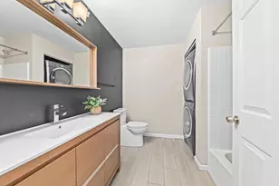 1920 N Farwell Ave, Milwaukee, WI 53202 - Photo 21