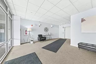 1920 N Farwell Ave, Milwaukee, WI 53202 - Photo 23