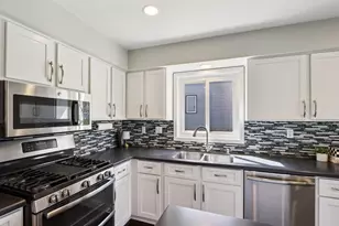 1720 Erin Ln, Waukesha, WI 53188 - Photo 9
