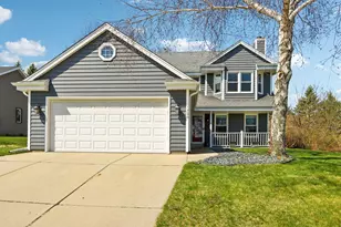 1720 Erin Ln, Waukesha, WI 53188 - Photo 37