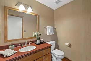 W148N6964 Terriwood Dr, Menomonee Falls, WI 53051 - Photo 13