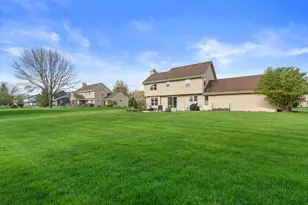W148N6964 Terriwood Dr, Menomonee Falls, WI 53051 - Photo 31