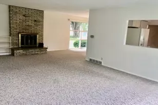 2701 Rapids Dr, Racine, WI 53404 - Photo 7