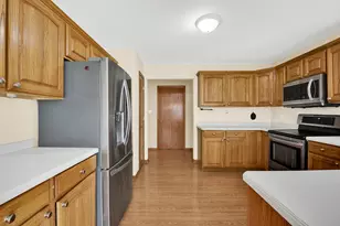 N67W13397 Roman Ct, Menomonee Falls, WI 53051 - Photo 17