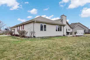 N67W13397 Roman Ct, Menomonee Falls, WI 53051 - Photo 35