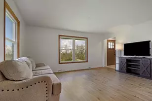 26326 Durand Ave, Racine, WI 53139 - Photo 9