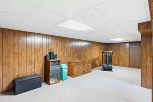 318 Dodie Dr, Waukesha, WI 53189 - Photo 15