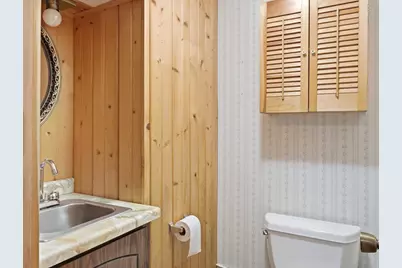 1001  Glenview Dr, Manitowoc, WI 54220 - Photo 21