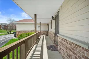 1605 Vogt Dr, West Bend, WI 53095 - Photo 17