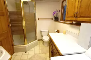 2012 Creek Ridge Dr, Racine, WI 53402 - Photo 29