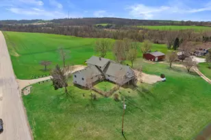 7293 Aurora Rd, West Bend, WI 53090 - Photo 5