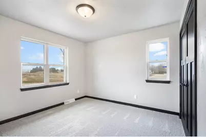 1909  Summit St, Manitowoc, WI 54220 - Photo 29