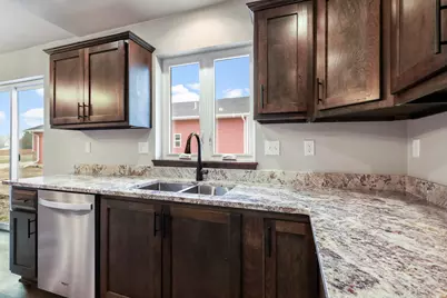 1909  Summit St, Manitowoc, WI 54220 - Photo 13