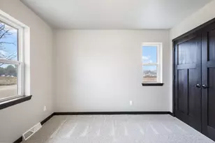 1909 Summit St, Manitowoc, WI 54220 - Photo 31