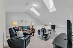 2515 W Colonial Woods Dr, Oak Creek, WI 53154 - Photo 19