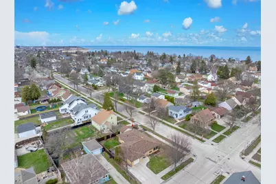 904  Mead Ave, Sheboygan, WI 53081 - Photo 3