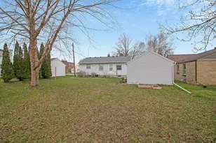 2010 N 22nd St, Sheboygan, WI 53081 - Photo 21