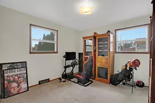 2010 N 22nd St, Sheboygan, WI 53081 - Photo 11