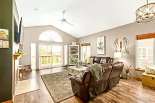 2804 Glen Ivy Dr, West Bend, WI 53090 - Photo 3