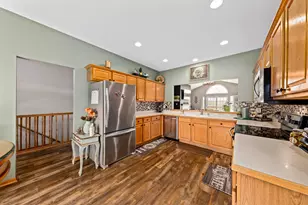 2804 Glen Ivy Dr, West Bend, WI 53090 - Photo 7