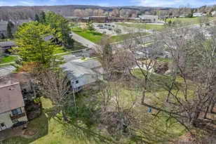 1221 Green Tree Rd, West Bend, WI 53090 - Photo 37