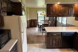 1905 Knuell St, Manitowoc, WI 54220 - Photo 7
