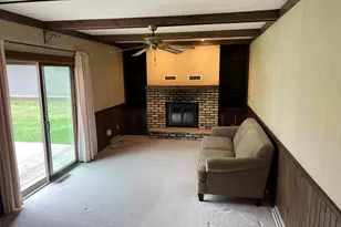 1905 Knuell St, Manitowoc, WI 54220 - Photo 5