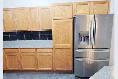 3862 S Lake Dr #107, Saint Francis, WI 53235 - Photo 9