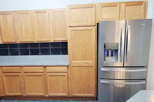 3862 S Lake Dr, Saint Francis, WI 53235 - Photo 9