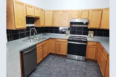 3862 S Lake Dr #107, Saint Francis, WI 53235 - Photo 5
