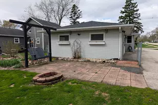 421 N Lincoln St, Elkhorn, WI 53121 - Photo 7